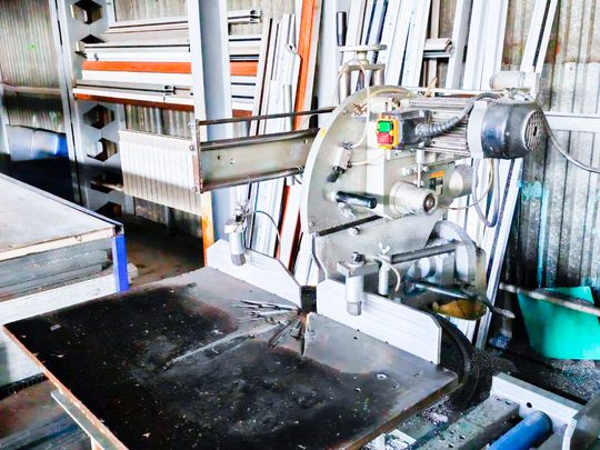 GRAULE ZS 200N Консольная пила с диском 520 мм для резки алюминиевого профиля