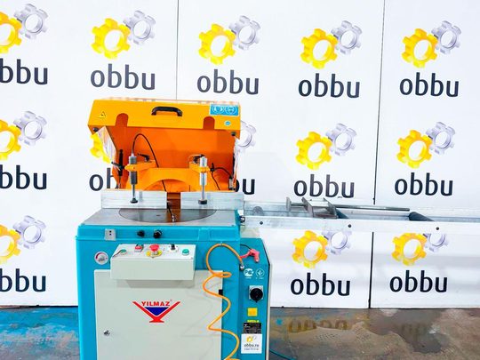 YILMAZ ACK 420 S Одноголовочная пила с нижней подачей пильного диска для резки заготовок из ПВХ и AL профиля