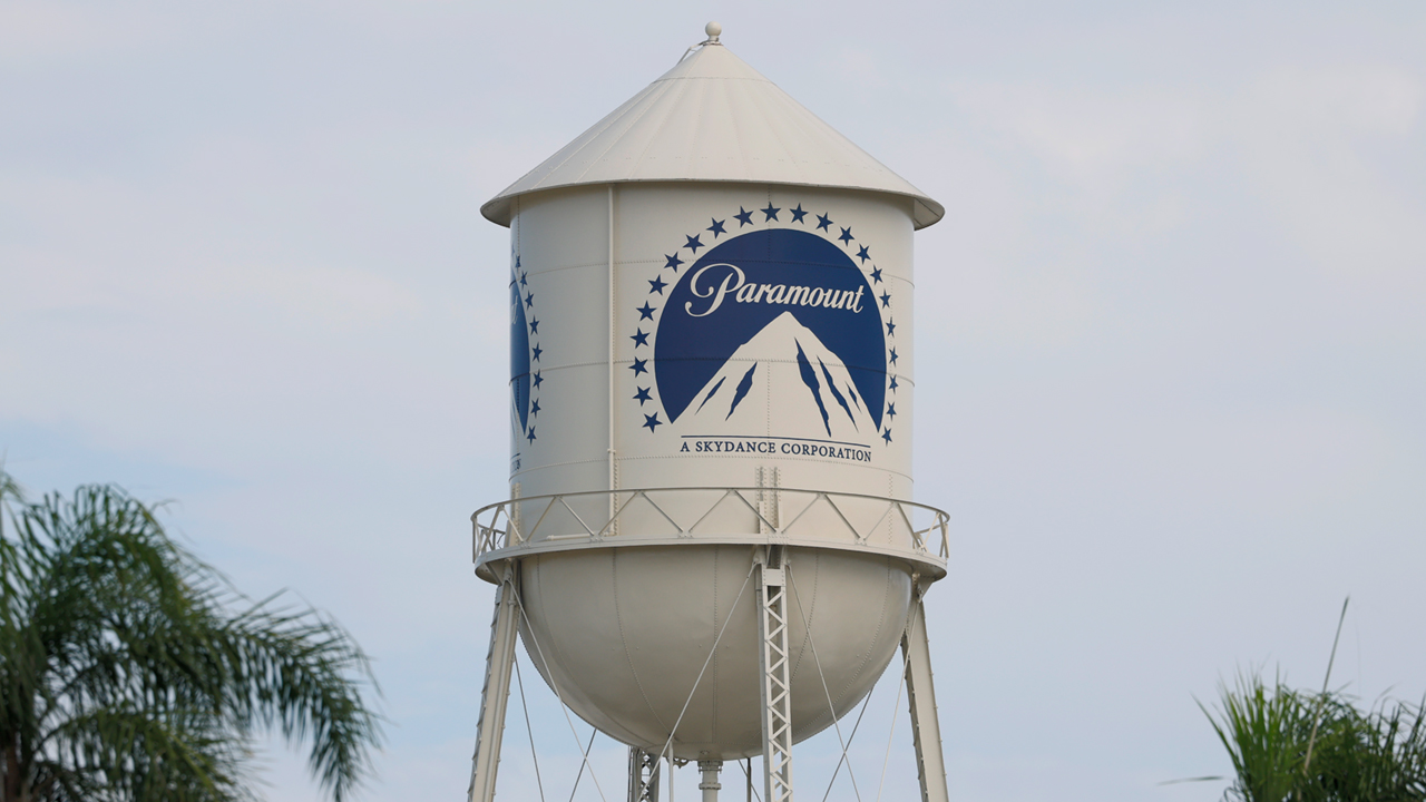 Слияние Paramount и Warner Bros. отложено на несколько месяцев