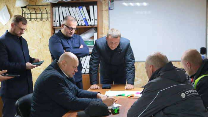 Шелест Стройтраст
