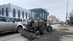 Трактор, подметалка, УДХБ