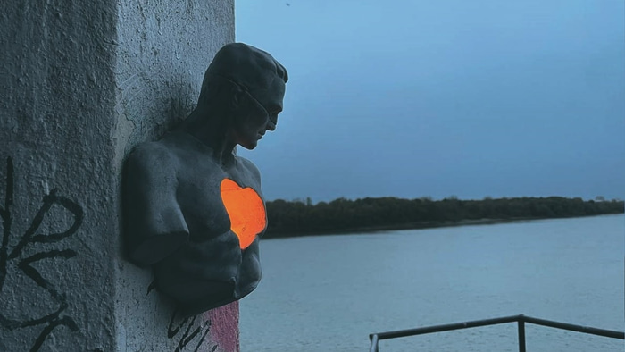 Горельеф Сол