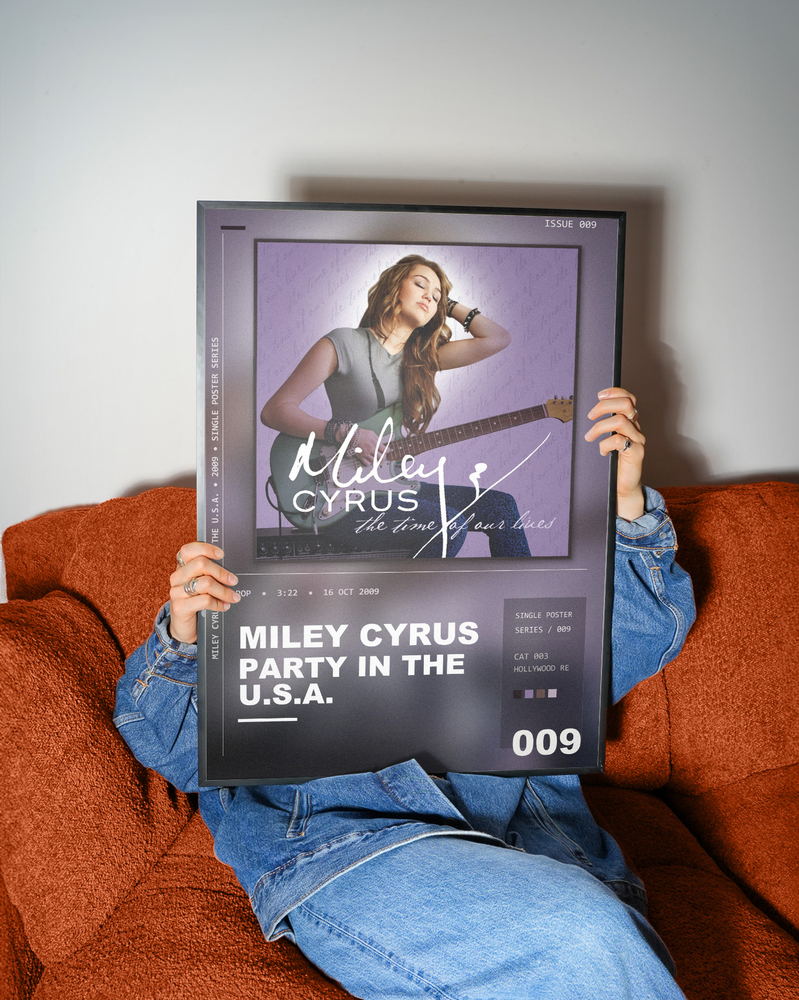 Music poster: Miley Cyrus - Party In The USA