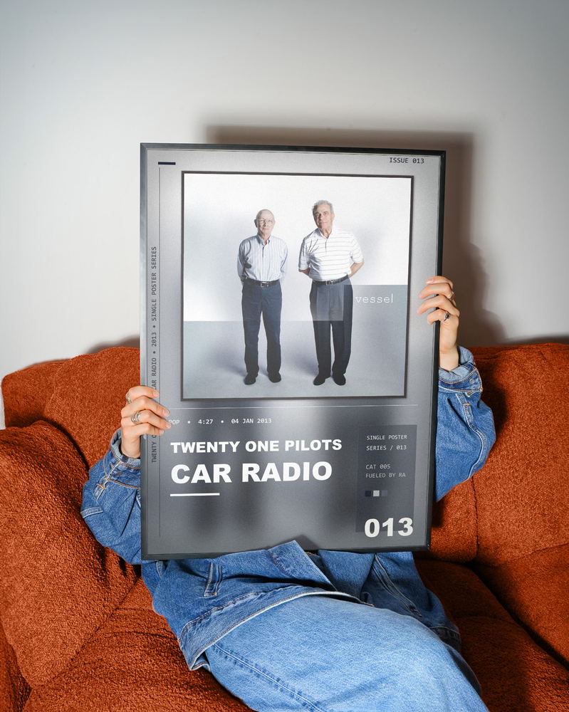 Music poster: Twenty One Pilots - Car Radio
