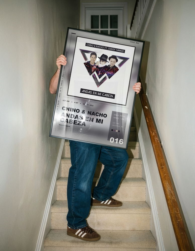 Music poster: Chino Nacho - Andas En Mi Cabeza