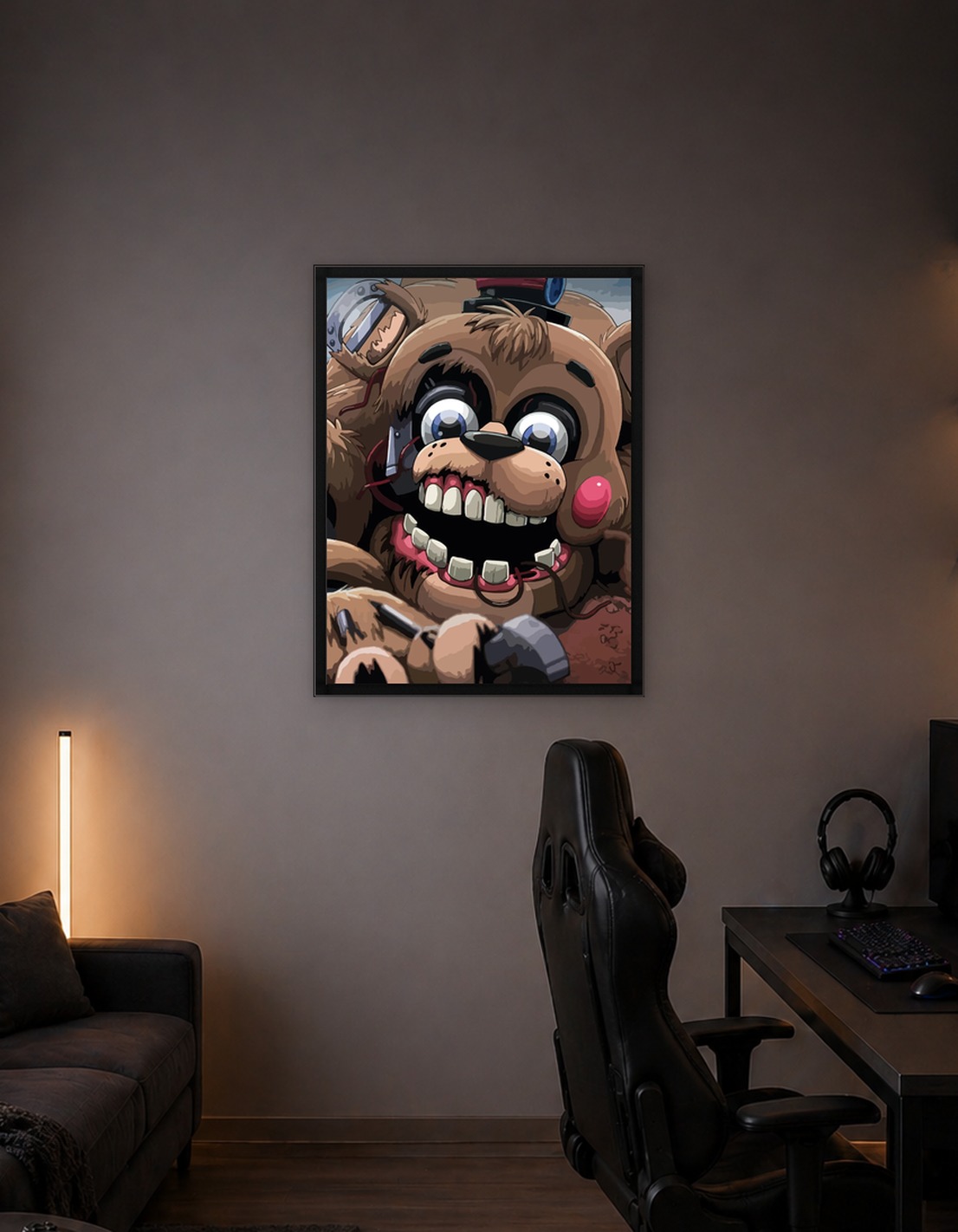 Scary Animatronic Bear Close-up