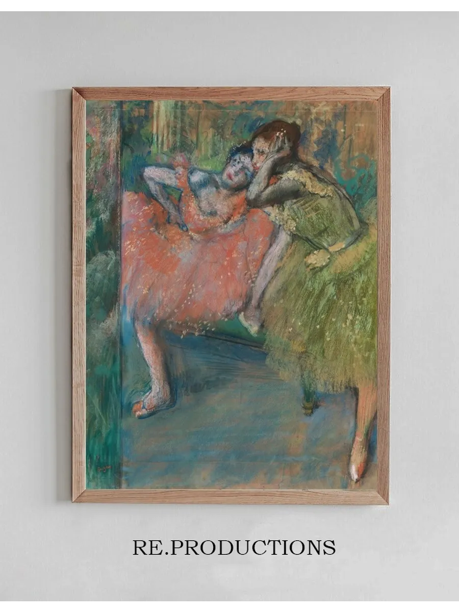 Danseuses Au Foyer