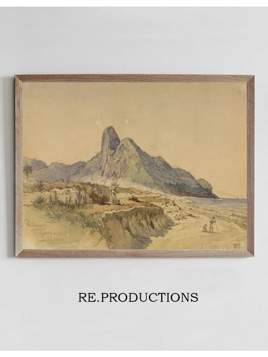 Die Berge Dois Irmaons am Meer