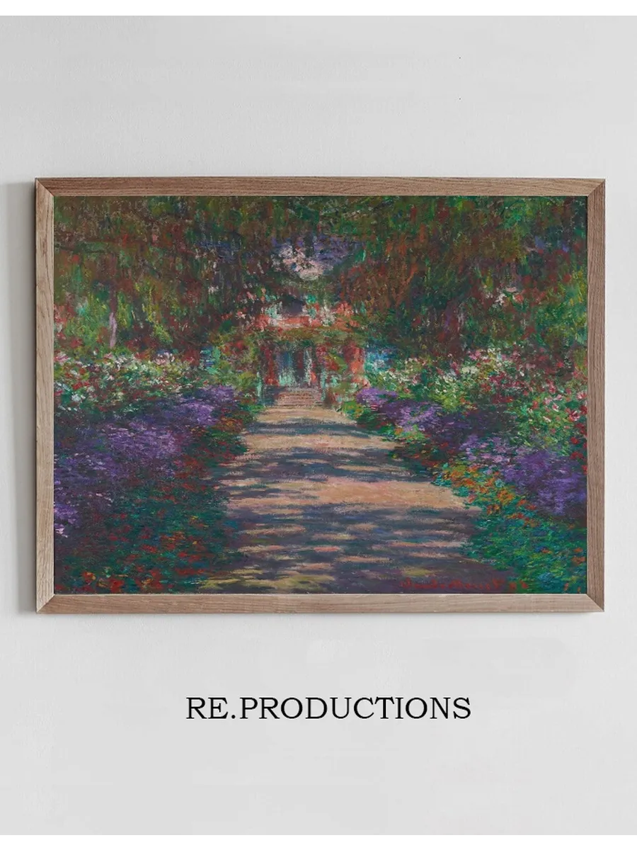 Eine Allee in Monets Garten in Giverny