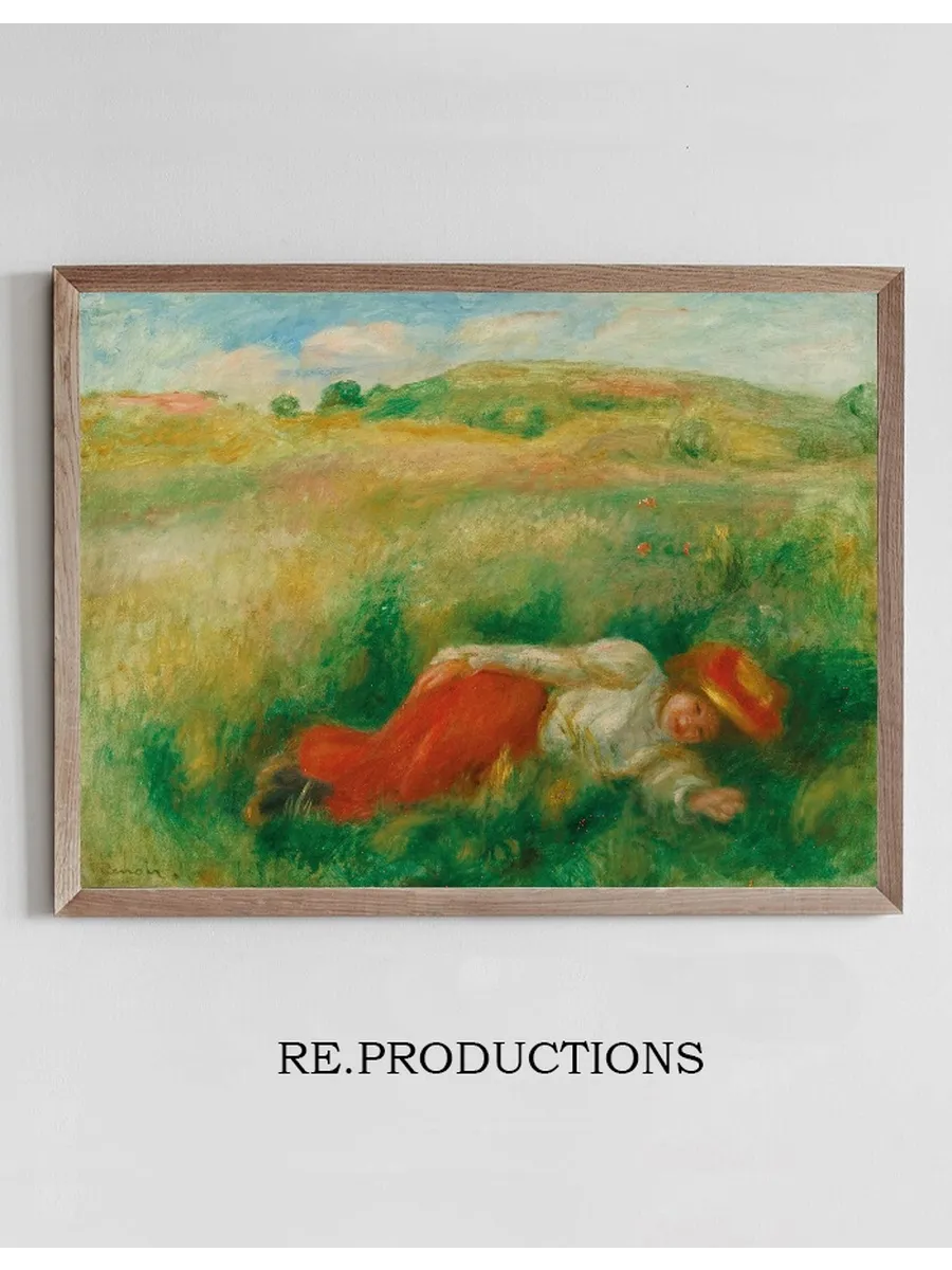 Femme Couch e Dans L herbe