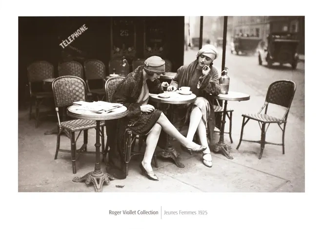 Jeunes Femmes 1925