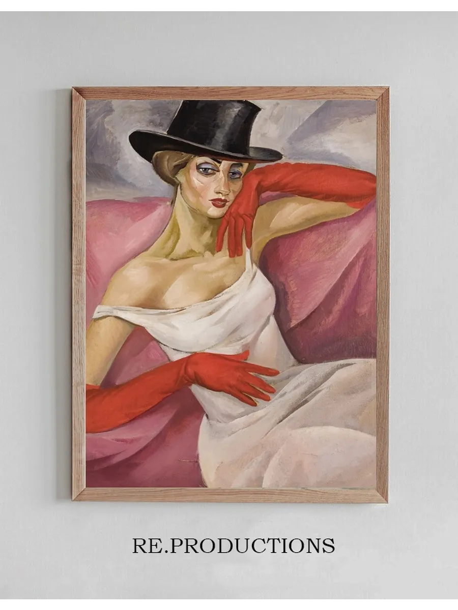 Lady in Top Hat
