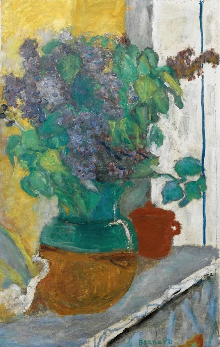 Lilas Mauve Dans Un Vase De Terre Jaune Et Vert