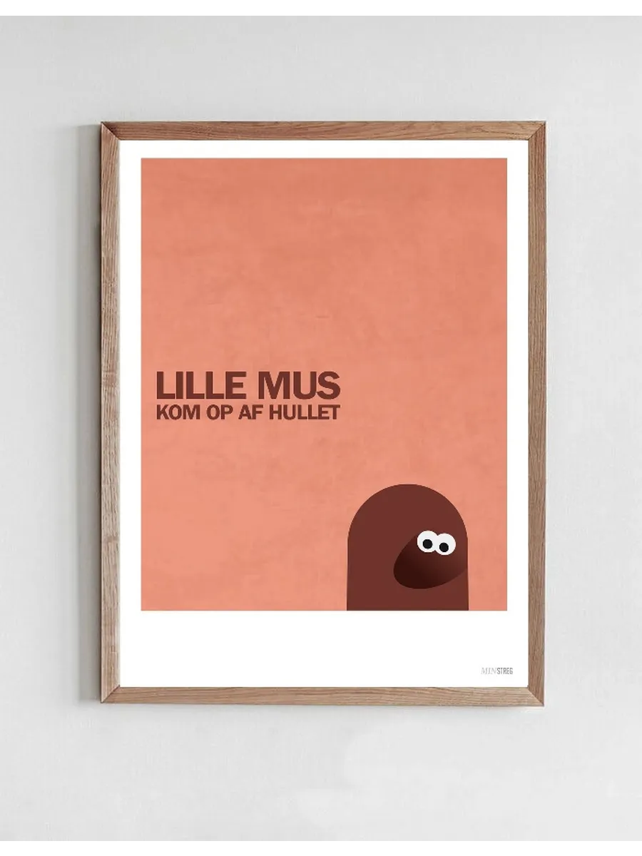 Lille Mus Kom Op Af Hullet