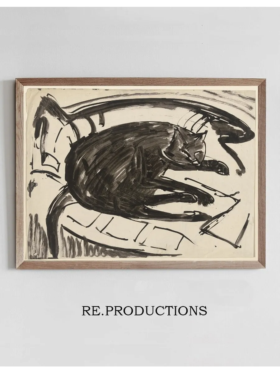 Lying Cat