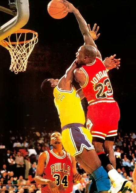 Michael Jordan - Chicago Bulls
