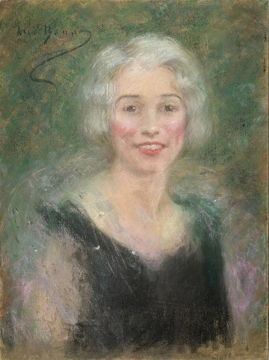 Mrs. Leslie Carter