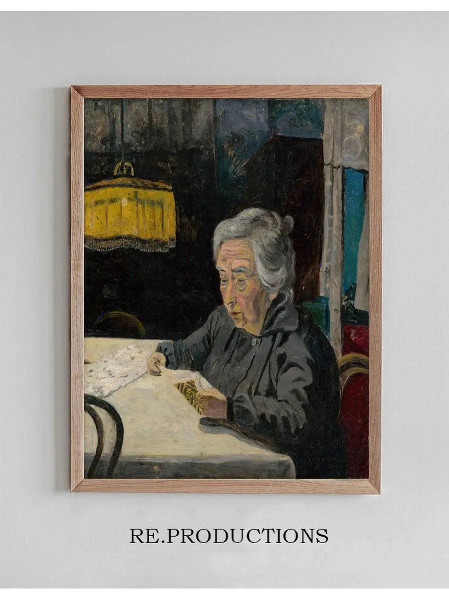 Reading Old Lady