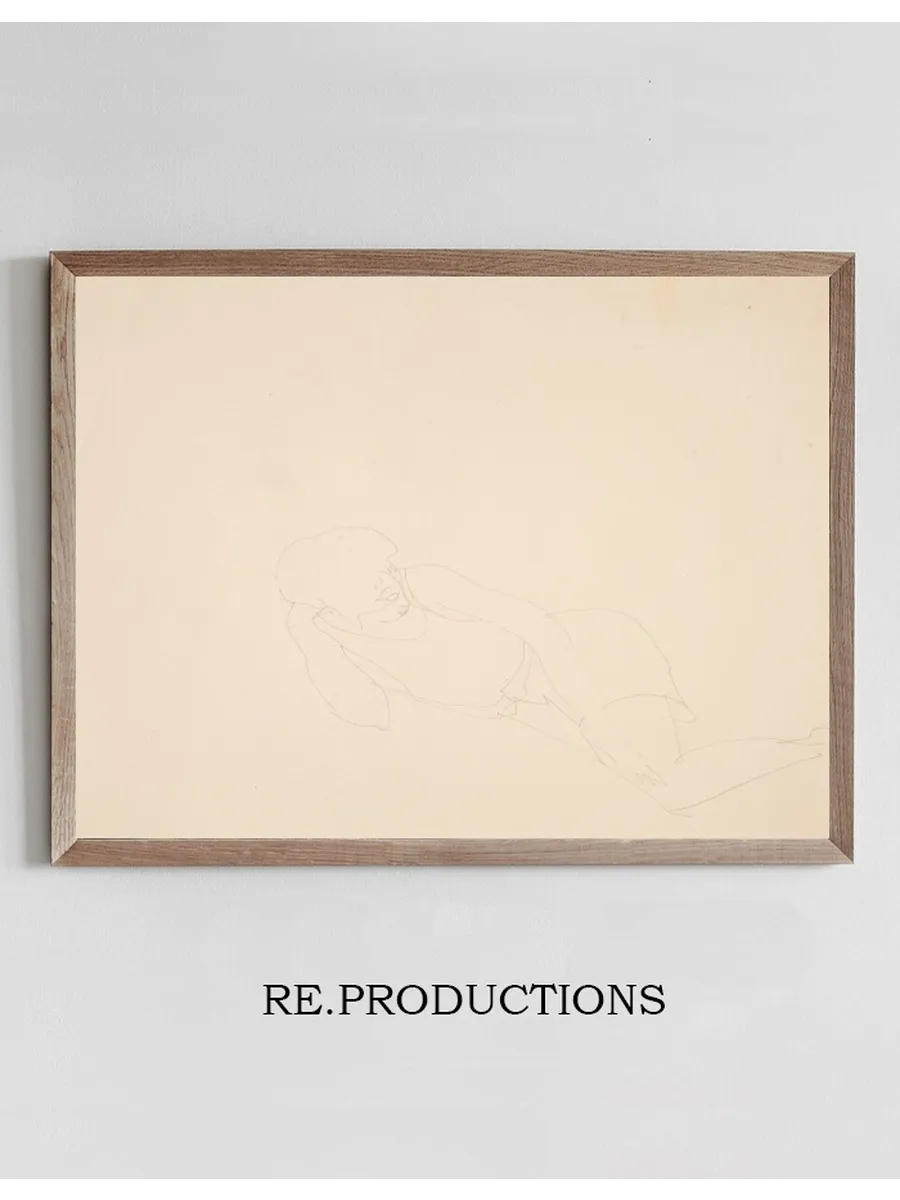 RecliningWoman