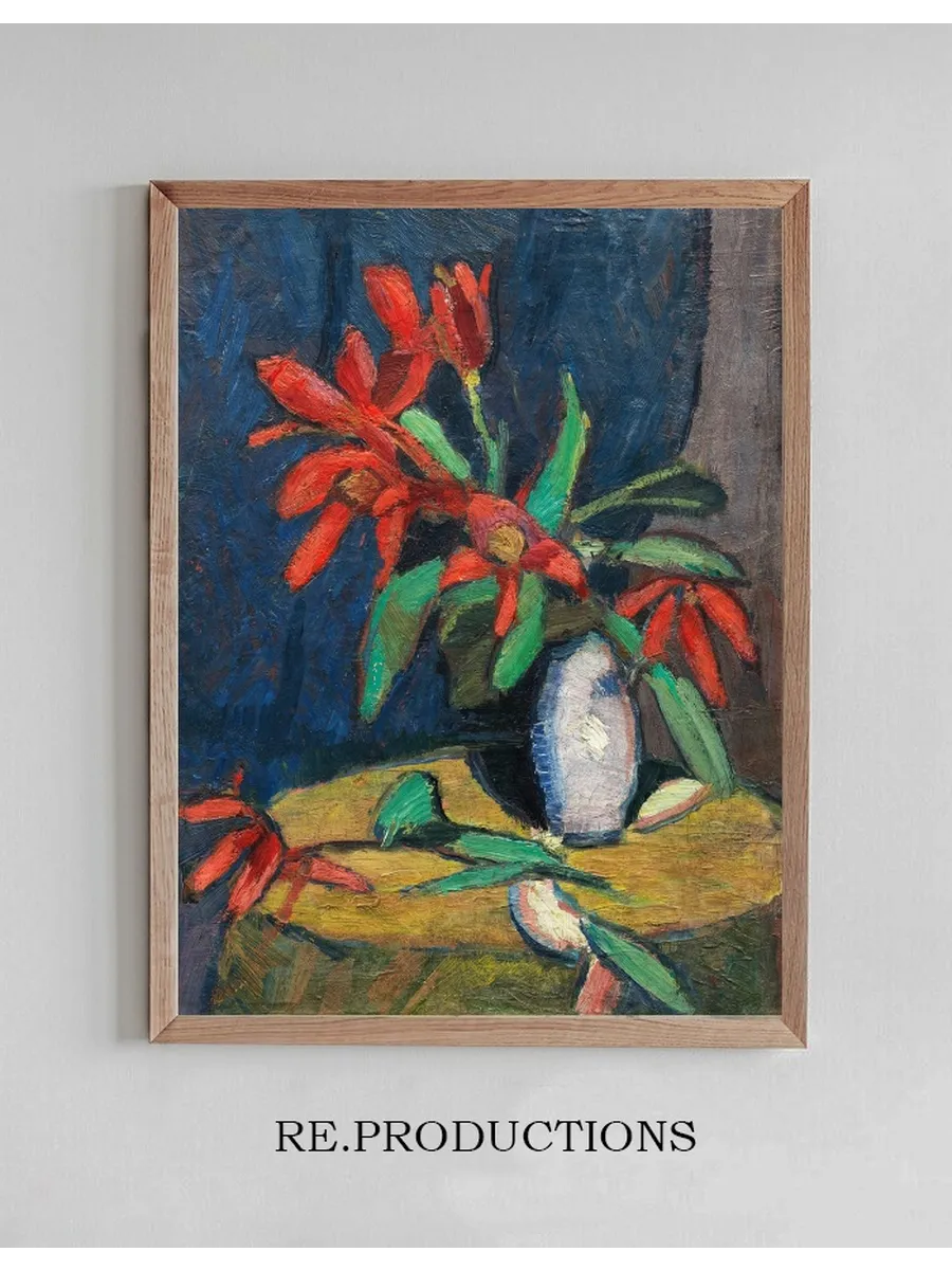 Rote Blumen in wei em Krug