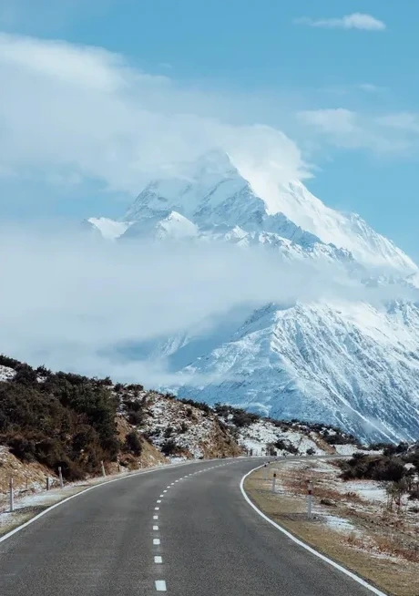 The road to Mount Cook - New Zealand