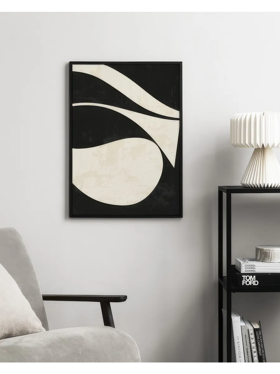 Black and Beige Centerpiece No1