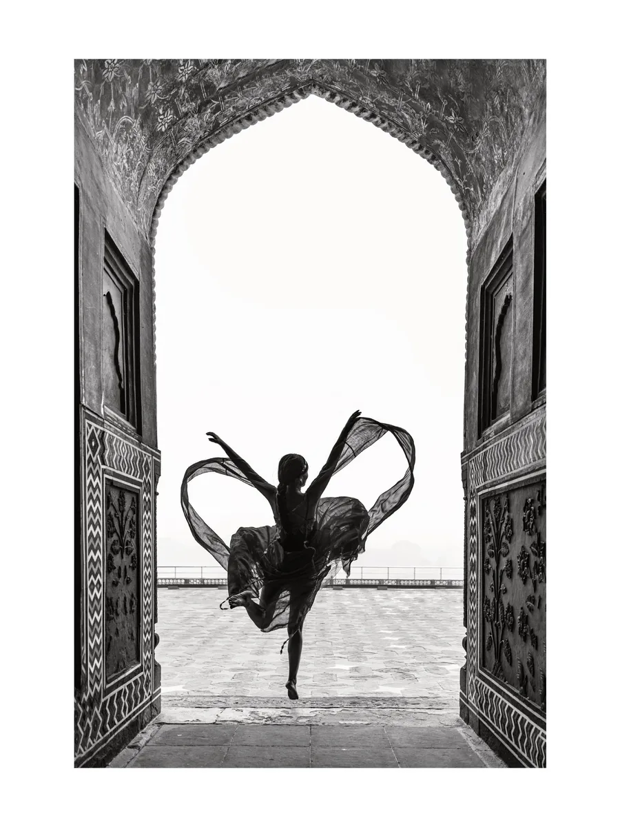 Taj Mahal Arch