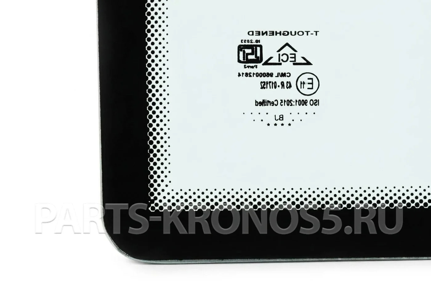 Стекло переднее нижнее правое Sonalika 4100FL-1