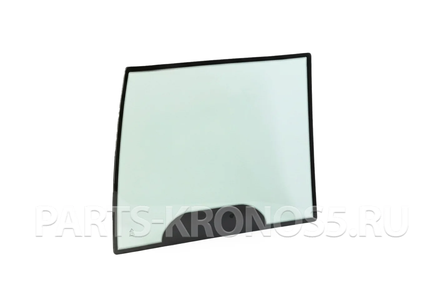 Стекло лобовое Sonalika 3105EL-4