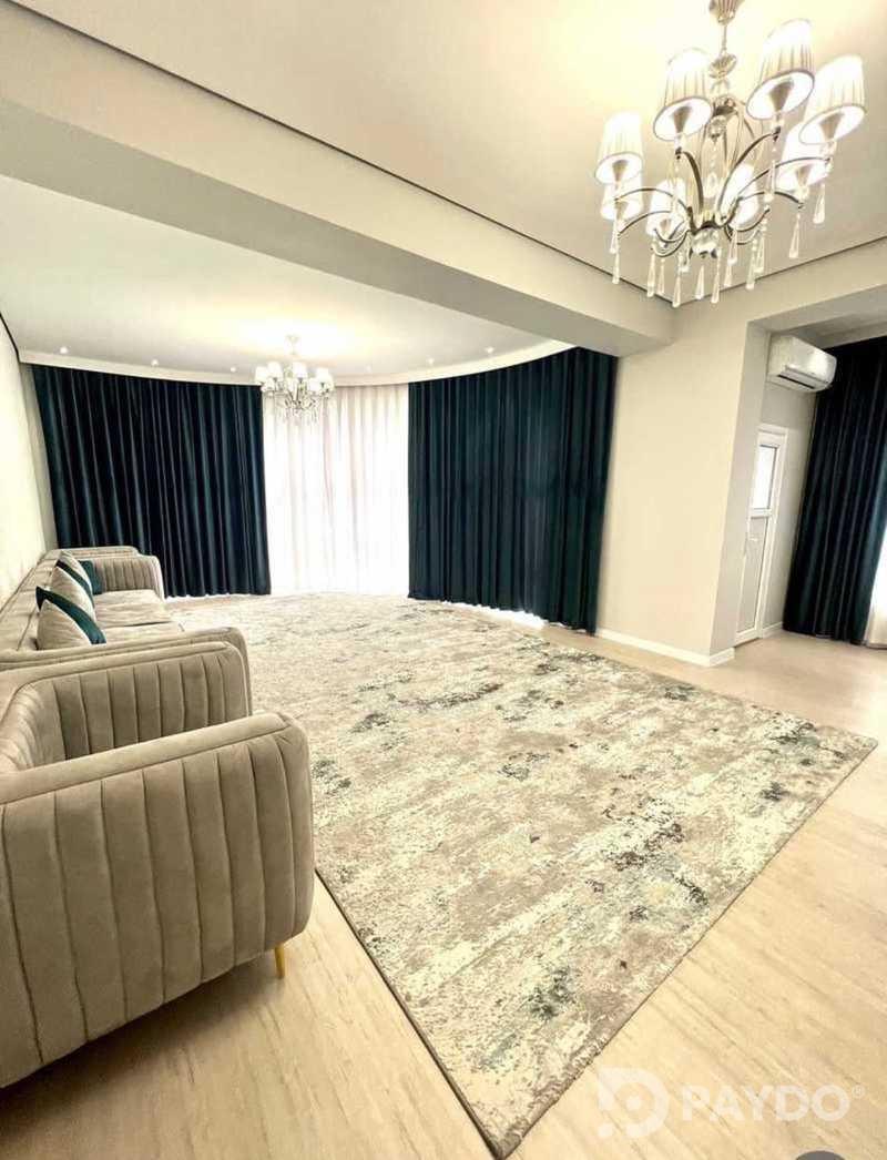 4-комн. • 9 этаж • 200.0 м² • Кароболо