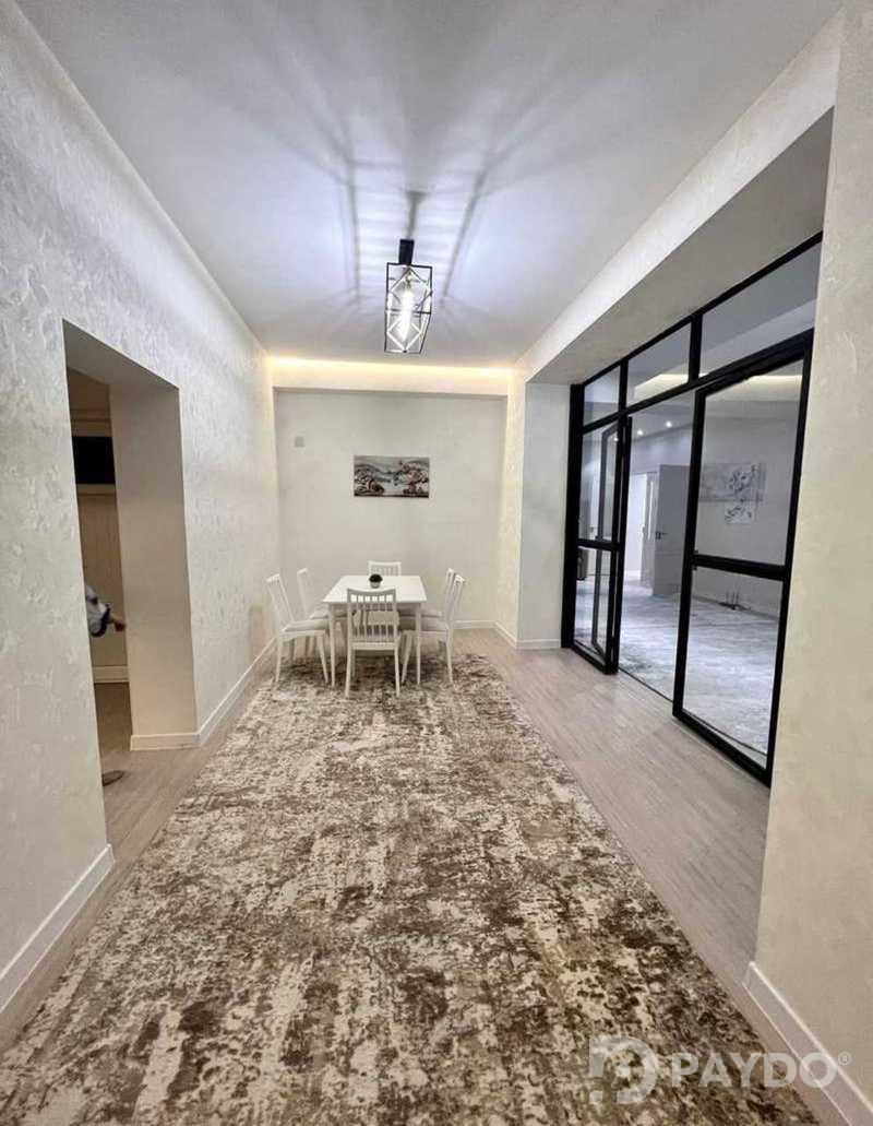 4-комн. • 9 этаж • 200.0 м² • Кароболо