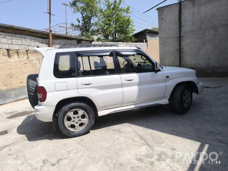 Mitsubishi Pajero iO • 1999 y • 1.8 l • Automatic • SUV • All-wheel • Petrol