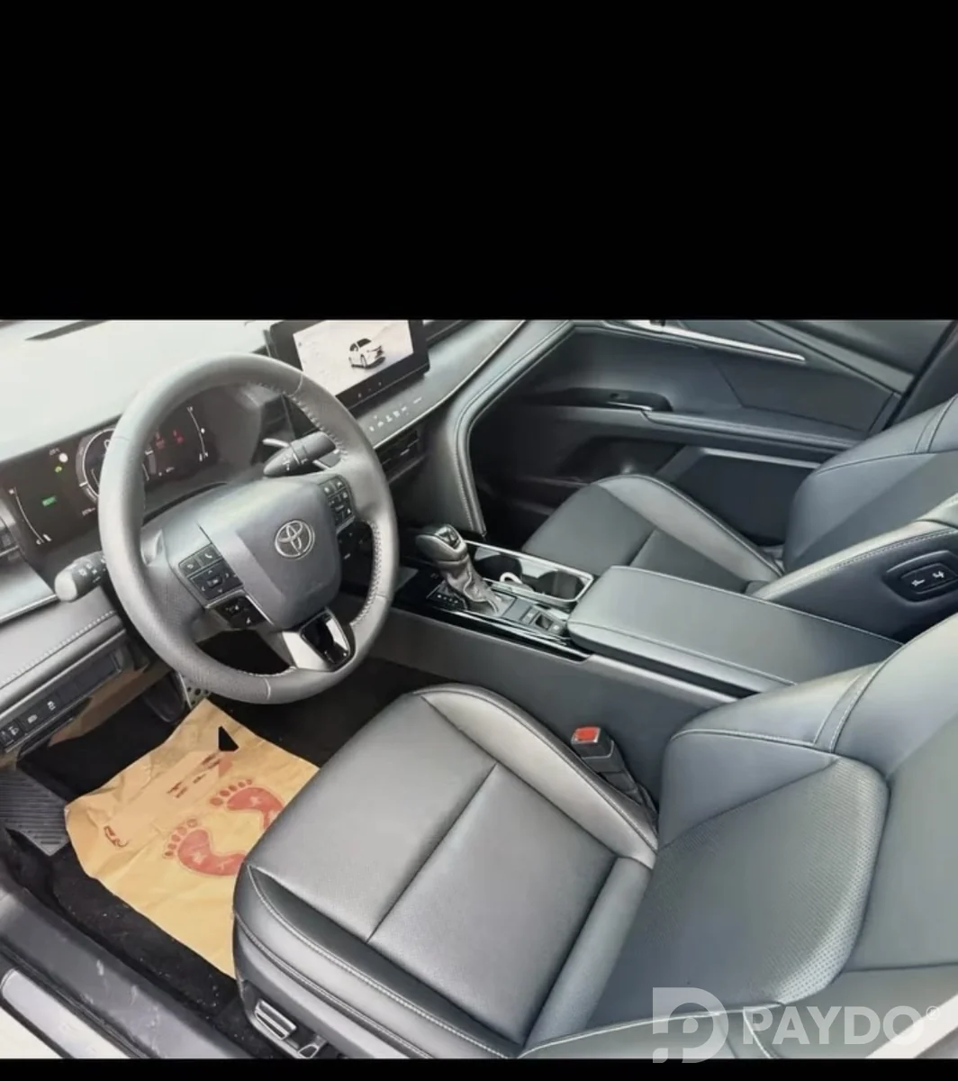 Toyota Camry • 2025 y • 2 l • Automatic • Sedan • Rear-wheel • Hybrid