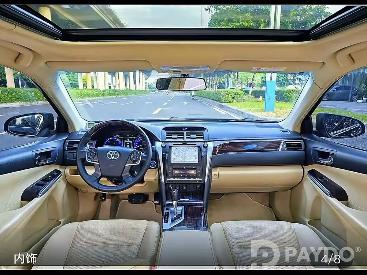 Toyota Camry • 2016 г • 2.5 л • Автомат • Седан • Задний • Гибрид
