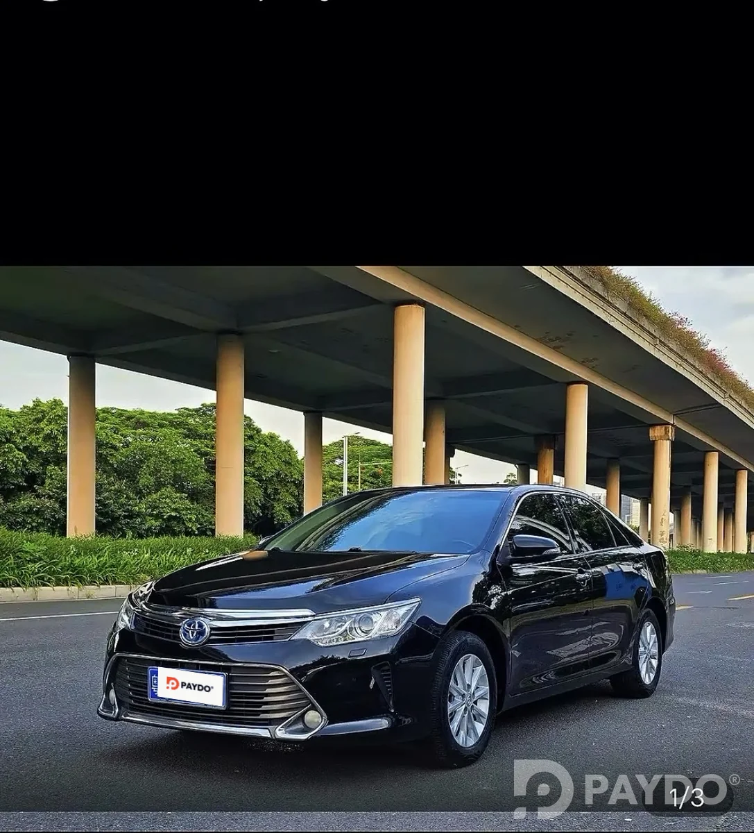 Toyota Camry • 2016 г • 2.5 л • Автомат • Седан • Задний • Гибрид