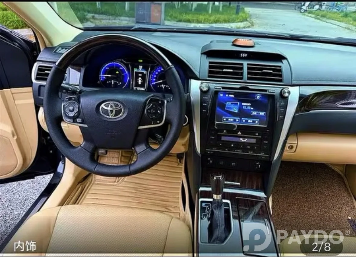 Toyota Camry • 2016 г • 2.5 л • Автомат • Седан • Задний • Гибрид