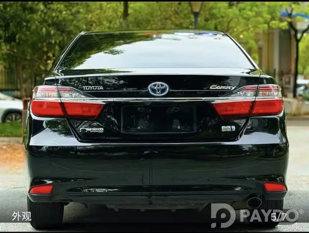 Toyota Camry • 2016 г • 2.5 л • Автомат • Седан • Задний • Гибрид