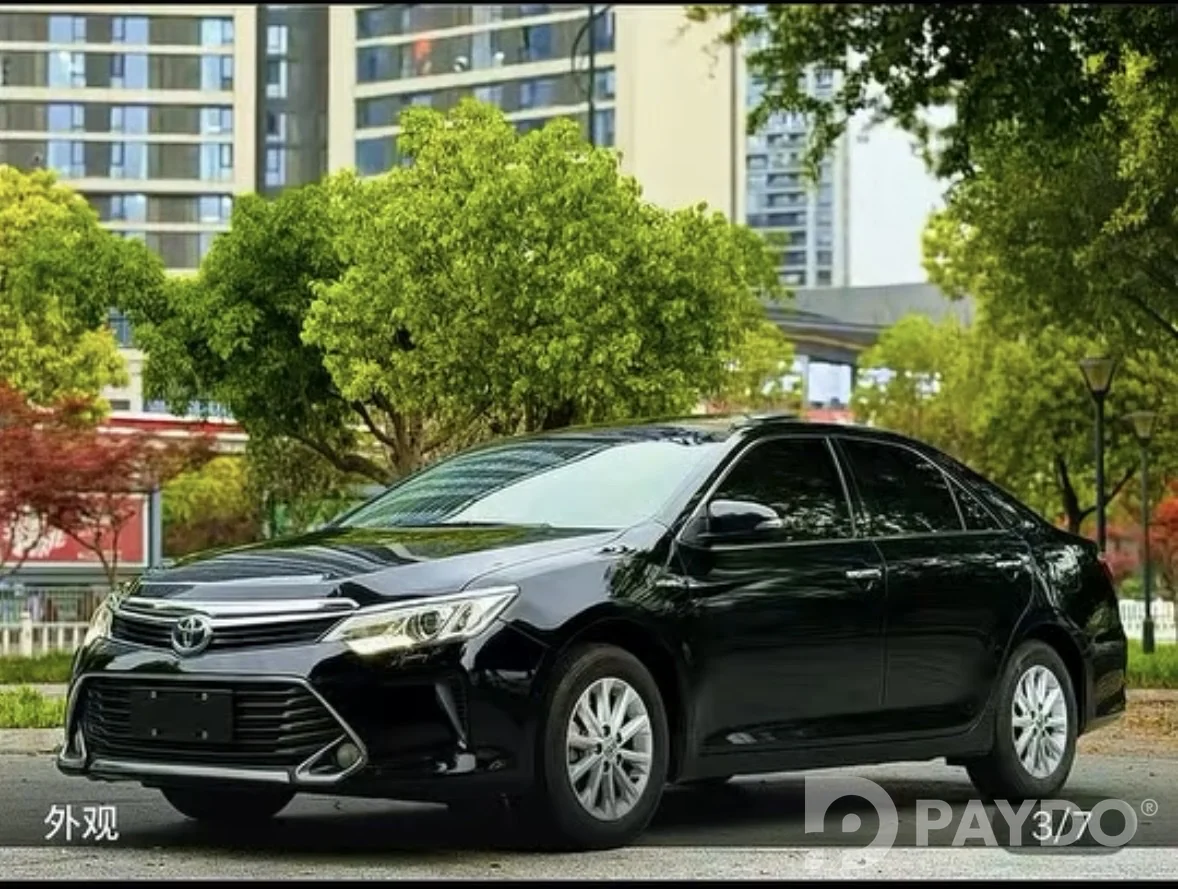 Toyota Camry • 2016 г • 2.5 л • Автомат • Седан • Задний • Гибрид