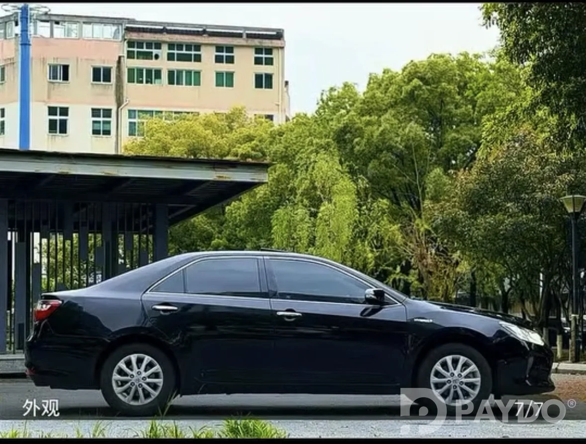 Toyota Camry • 2016 г • 2.5 л • Автомат • Седан • Задний • Гибрид