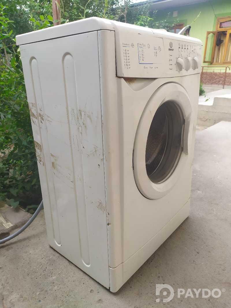Стиральная машина Indesit