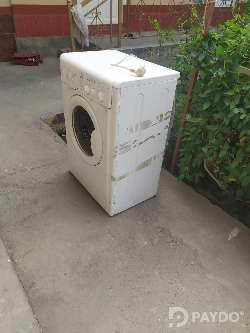 Стиральная машина Indesit