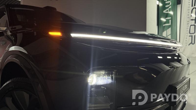 LiXiang L9 • 2025 y • 1.5 l • Automatic • SUV • All-wheel • Hybrid