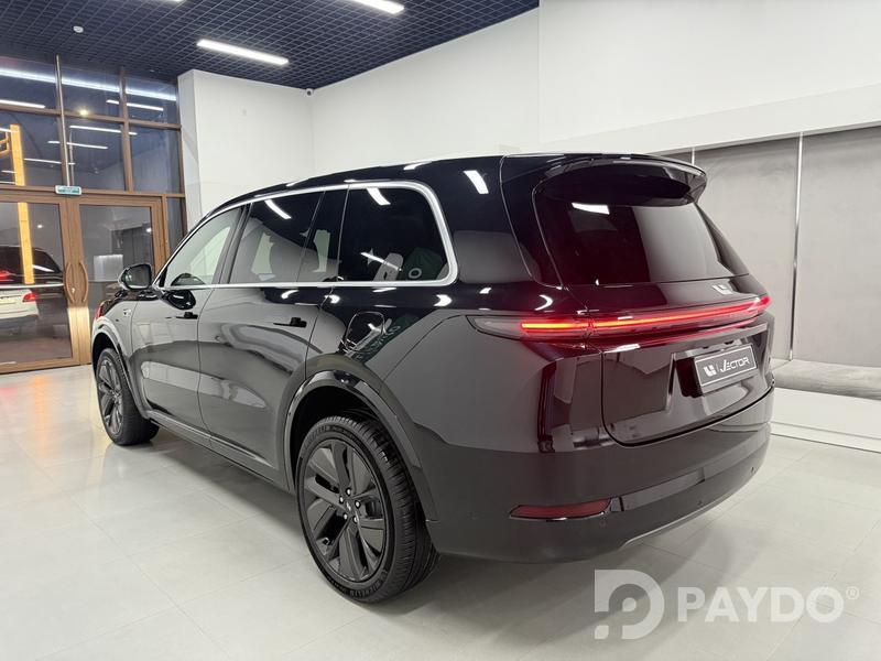 LiXiang L9 • 2025 y • 1.5 l • Automatic • SUV • All-wheel • Hybrid