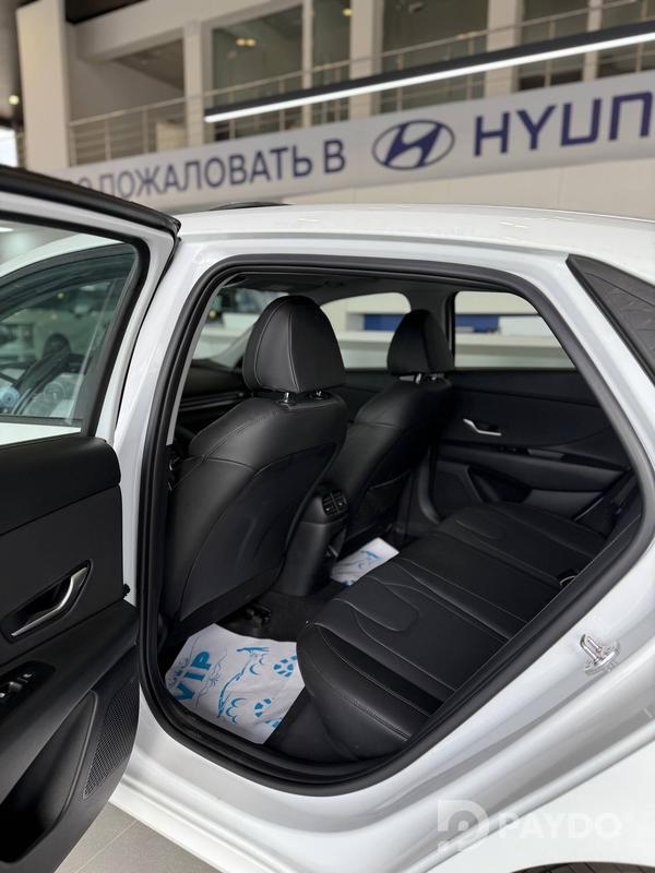 Hyundai Elantra • 2025 г • 2 л • Автомат • Седан • Передний • Бензин