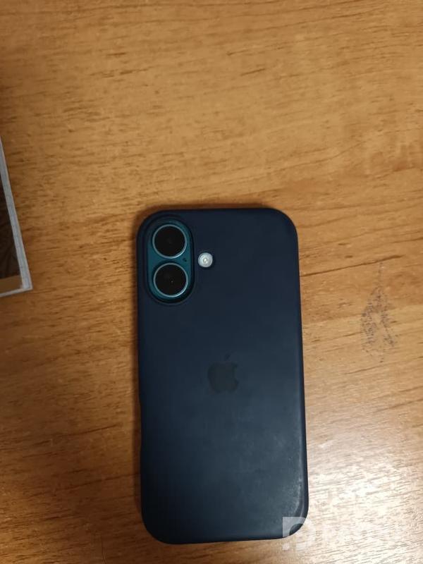 Apple iPhone 16 • 8/128 ГБ • Сине-зеленый