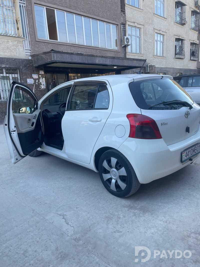 Toyota Vitz • 2007 г • 1.3 л • Автомат • Хэтчбек • Передний • Бензин