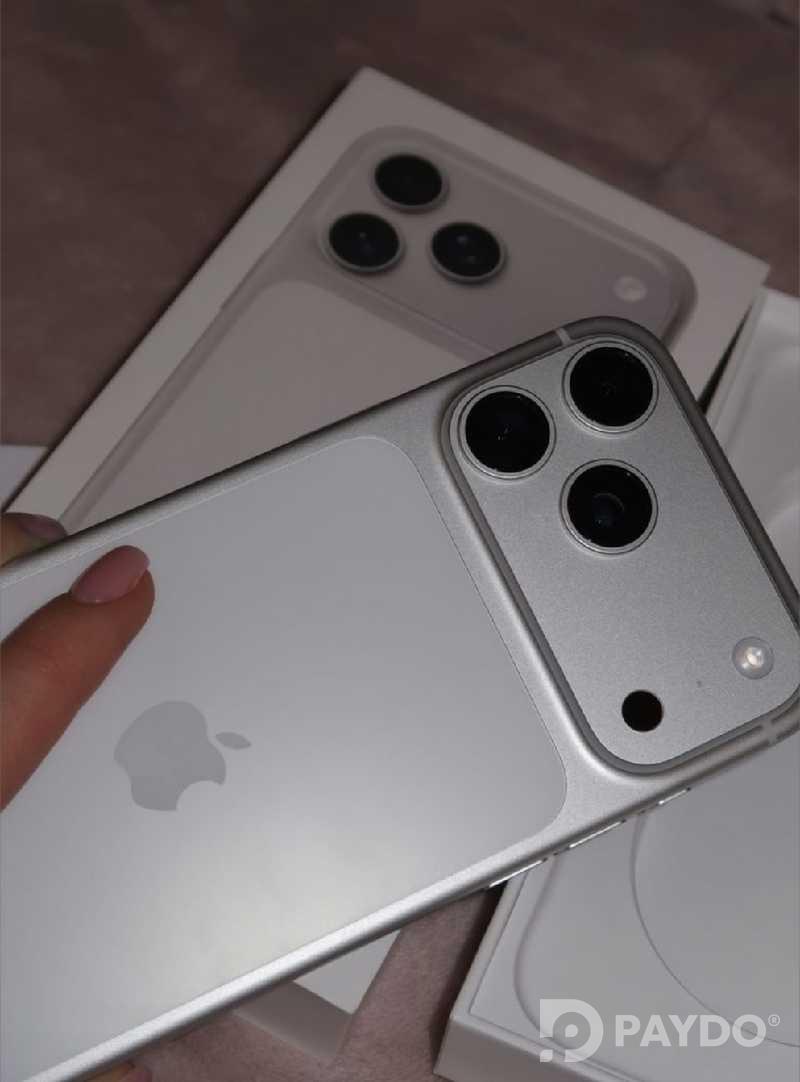 Apple iPhone 17