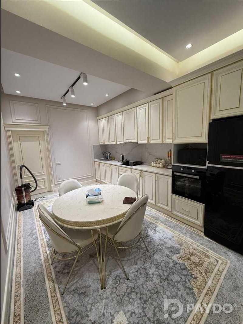 4-комн. • 5 этаж • 160.0 м² • Кароболо