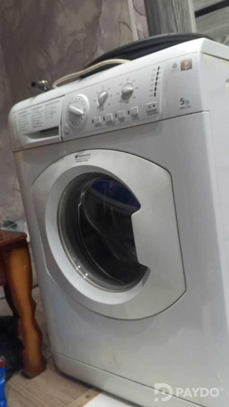 Стиралка Ariston
