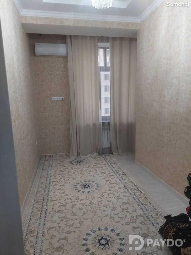 3-комн. • 10 этаж • 75.0 м² • Кароболо